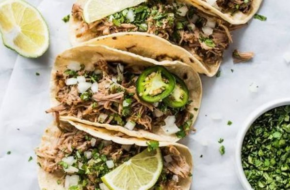 Porc Tacos de Carnitas / Pork Tacos de Carnitas